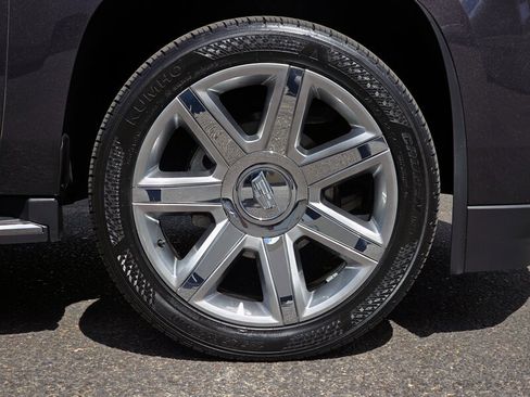 Used 2016 Cadillac Escalade ESV Luxury RWD image 44