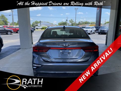 Used 2021 Kia Forte LXS FWD image 8