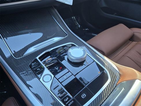 New 2026 BMW X5 M60i image 23