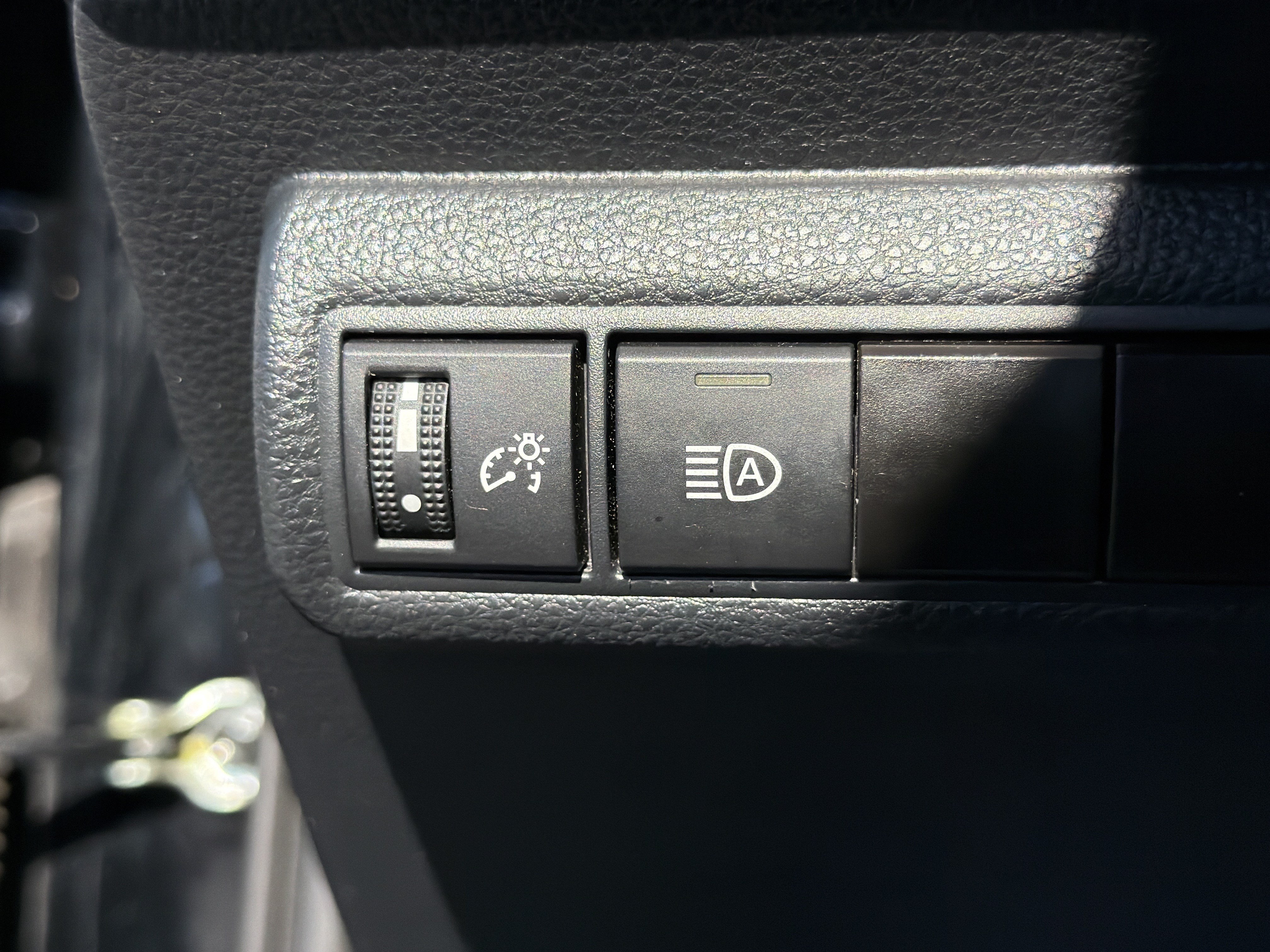 Used 2024 Toyota Corolla LE FWD image 23