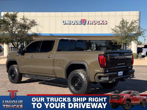 Used 2024 GMC Sierra 1500 AT4 w/ Technology Package image 8