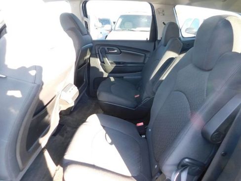 Used 2009 Chevrolet Traverse LT image 12