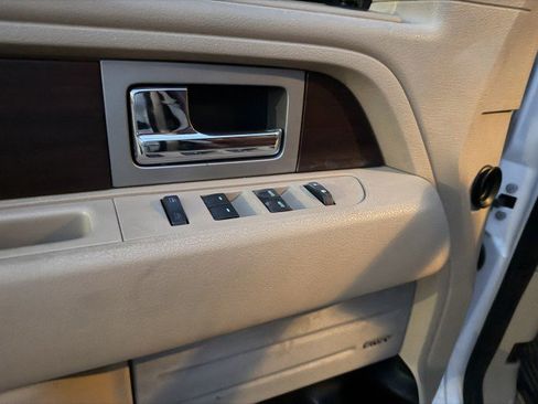 Used 2013 Ford F150 King Ranch w/ King Ranch Chrome Pkg image 9