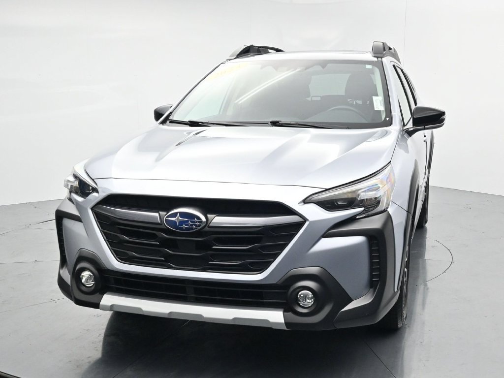 Used 2024 Subaru Outback Limited AWD/4WD image 3