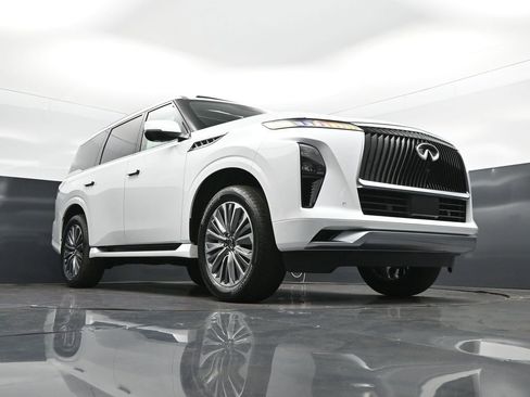 New 2026 INFINITI QX80 Luxe image 47