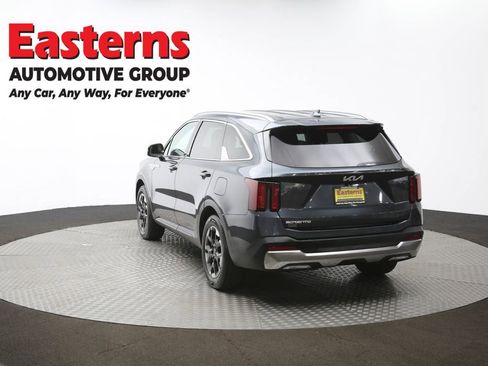 Used 2024 Kia Sorento S image 67