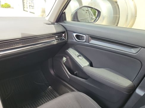 Used 2023 Honda Civic LX image 19