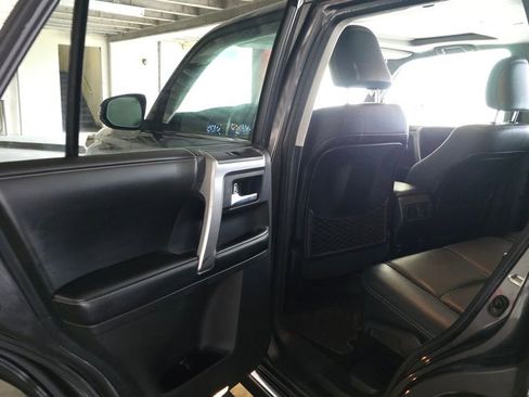 Used 2015 Toyota 4Runner Limited AWD/4WD image 15