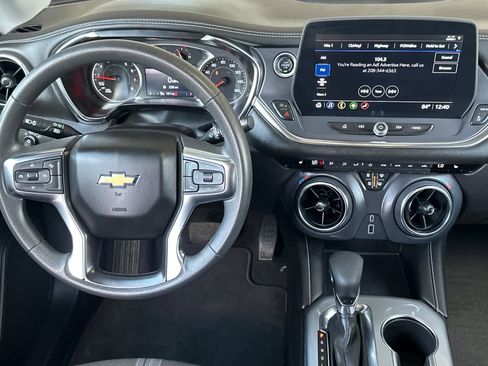 Used 2025 Chevrolet Blazer LT AWD/4WD image 14