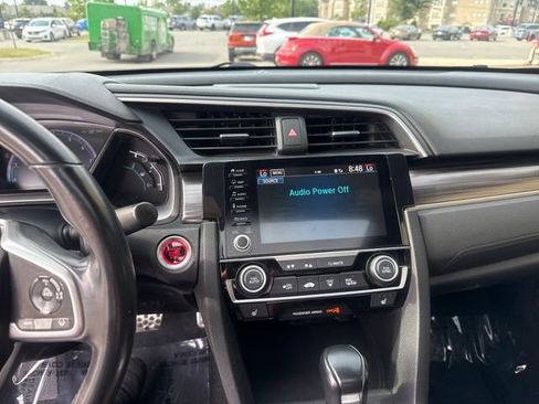 Used 2020 Honda Civic Touring image 14