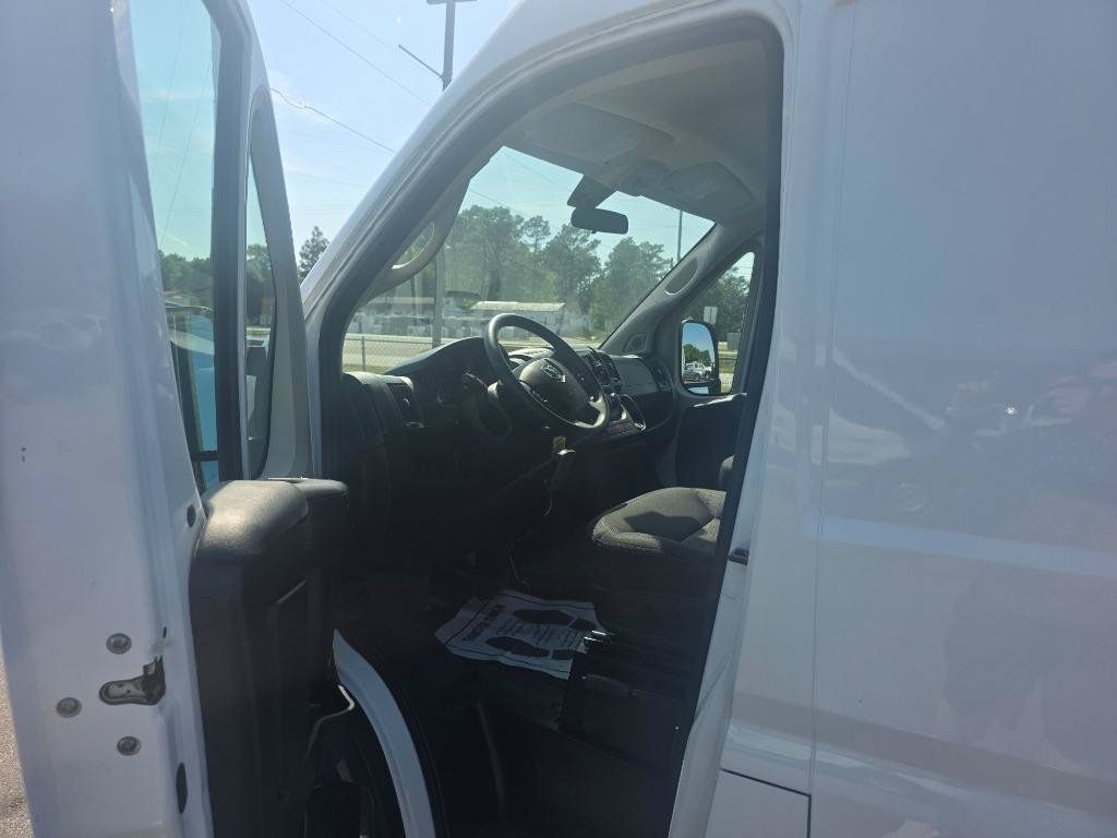 Used 2021 RAM ProMaster 2500 FWD image 5