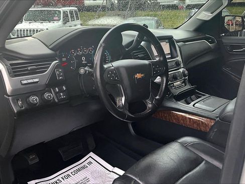 Used 2019 Chevrolet Tahoe Premier AWD/4WD image 13