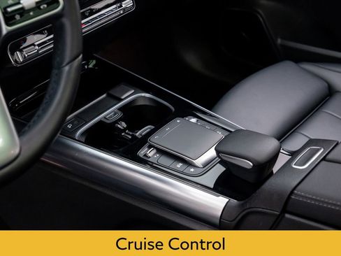 Used 2023 Mercedes-Benz GLA 250 4MATIC image 11