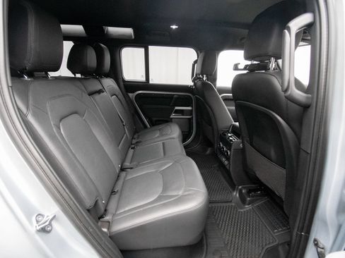 Used 2023 Land Rover Defender 110 S AWD/4WD image 20