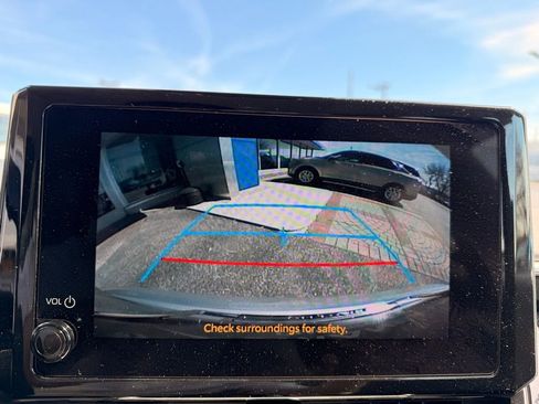 Used 2024 Toyota Corolla LE image 20