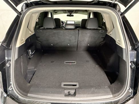 Used 2024 Nissan Rogue SL FWD image 35