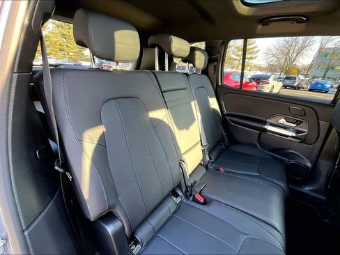Used 2026 Mercedes-Benz GLB 250 4MATIC image 29