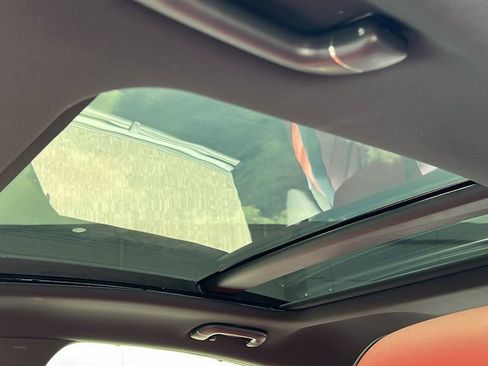 Used 2025 Genesis G80 3.5T Sport image 35