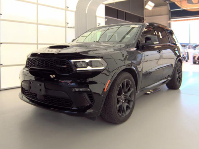 Used 2021 Dodge Durango R/T w/ Tow 'N Go Group AWD/4WD image 1