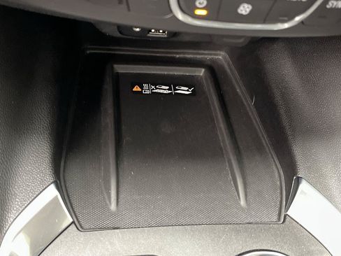 Used 2022 Chevrolet Traverse Premier w/ Redline Edition AWD/4WD image 32