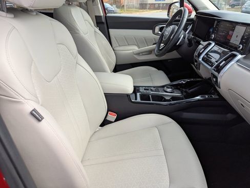 Used 2023 Kia Sorento SX Prestige image 26