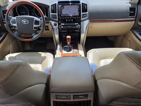 Used 2013 Toyota Land Cruiser AWD/4WD image 11