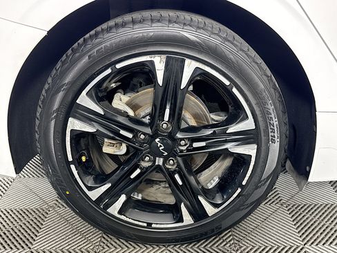 Used 2023 Kia K5 GT-Line w/ GT-Line Premium Package FWD image 32