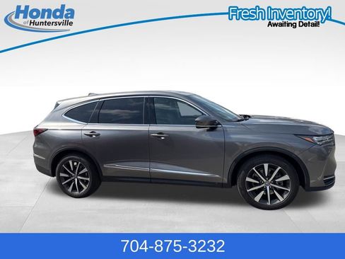 Used 2025 Acura MDX w/ Technology Package image 9