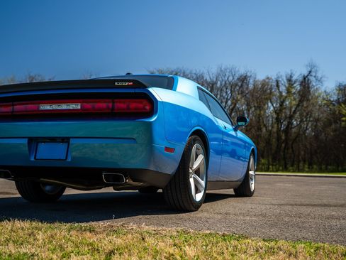 Used 2010 Dodge Challenger SRT8 w/ SRT Option Group II image 19