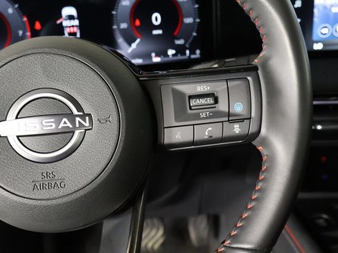 Used 2025 Nissan Kicks SR FWD image 38