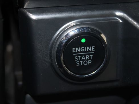 Certified 2023 Ford F150 Lariat image 38