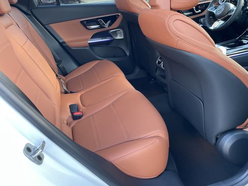 New 2026 Mercedes-Benz GLC 300 image 39