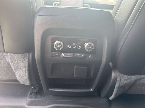 Used 2024 GMC Acadia Denali w/ Super Cruise Package FWD image 23