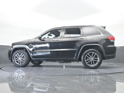 Used 2018 Jeep Grand Cherokee Limited image 61