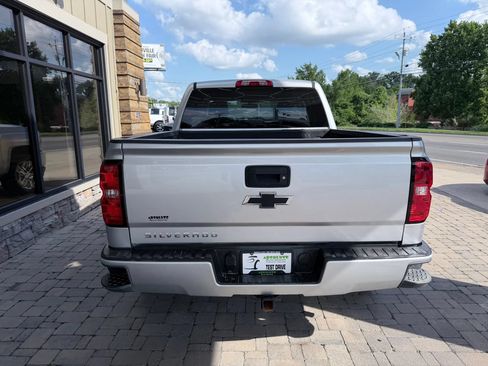 Used 2018 Chevrolet Silverado 1500 Custom w/ Custom Value Package AWD/4WD image 12