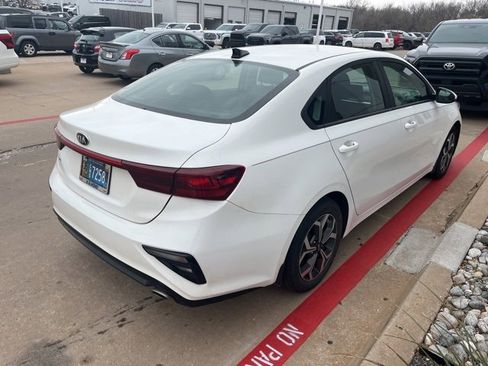 Used 2019 Kia Forte LXS image 5