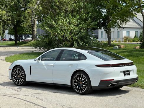 Certified 2026 Porsche Panamera 4 AWD/4WD image 3