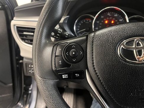 Used 2015 Toyota Corolla L image 25