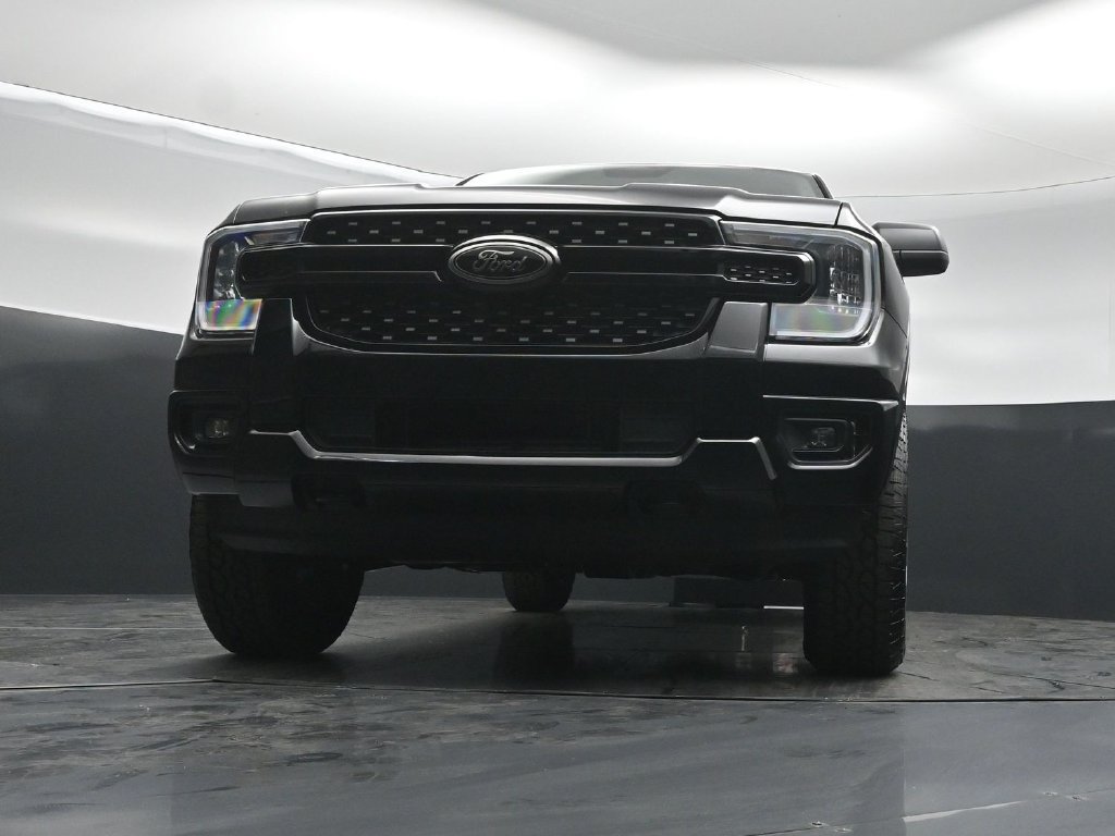 New 2026 Ford Ranger XLT w/ Black Appearance Package AWD/4WD image 41