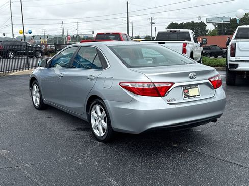 Used 2017 Toyota Camry LE FWD image 8