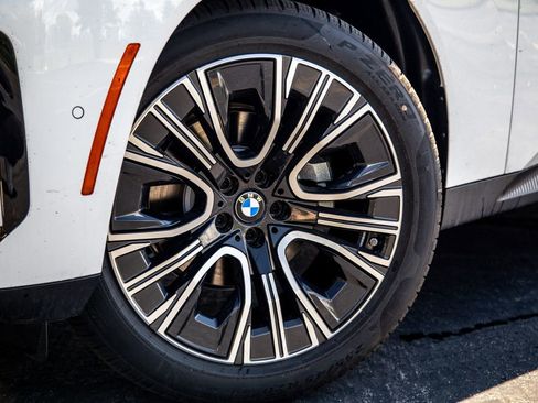 New 2026 BMW X3 xDrive30 w/ Premium Package AWD/4WD image 9