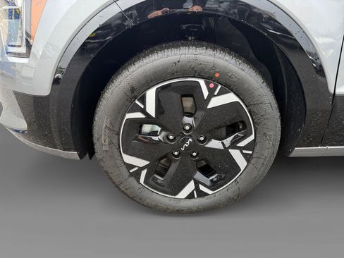 New 2026 Kia Niro Wind image 9