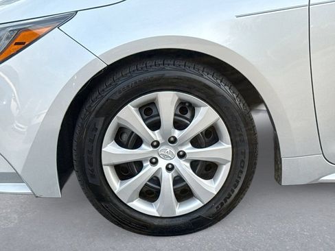 Used 2024 Toyota Corolla LE FWD image 18