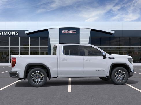 New 2026 GMC Sierra 1500 SLE image 6