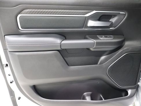 New 2026 RAM 1500 4x4 Crew Cab image 9