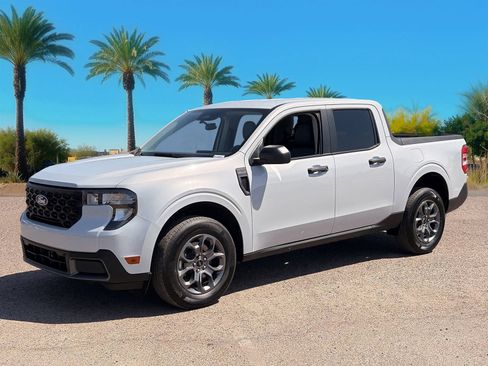 Certified 2025 Ford Maverick XLT FWD image 33