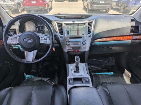 Used 2011 Subaru Outback 2.5i Limited AWD/4WD image 24