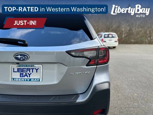 Used 2025 Subaru Outback Limited image 7