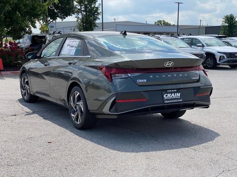 New 2026 Hyundai Elantra Limited FWD image 5