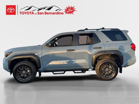 New 2026 Toyota 4Runner SR5 image 2